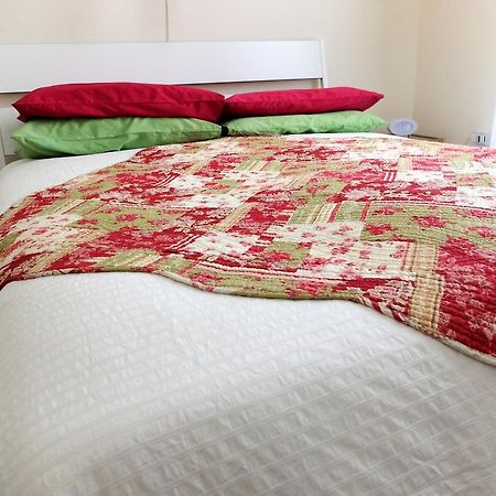 Floridiana - Bh3 Apartment Наполи Стая снимка